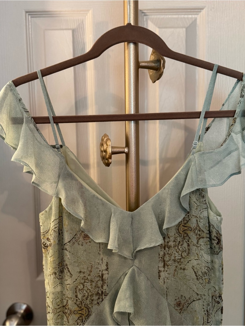 BCBGMAXAZRIA "Linnette" cold-shoulder frill dress - Picture 5 of 7